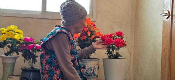 영월군자원봉사센터, 전문봉사단 “한땀손맵시”겨울조끼 61벌 기부 기사 이미지