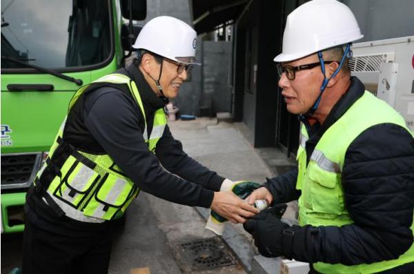 영암군, 생활 쓰레기 수거 현장서 환경개선 방안 점검 기사 이미지