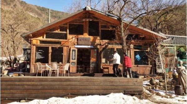 MBC [구해줘! 홈즈] 대기업 커리어 내려놓고 자연 선택? 김대호도 반한 현실판 낭만 하우스 등장! 기사 이미지